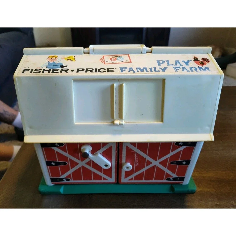 Vintage Fisher Price 1967 Family Farm Play Toy Barn - NO SOUNDS